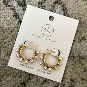 NWT Accessory Concierge mini pearl hoop earrings